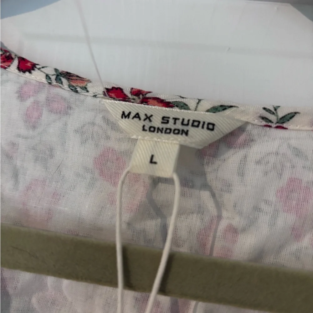 Max Studio Red and White Floral Maxi Dress - Picture 4 of 6